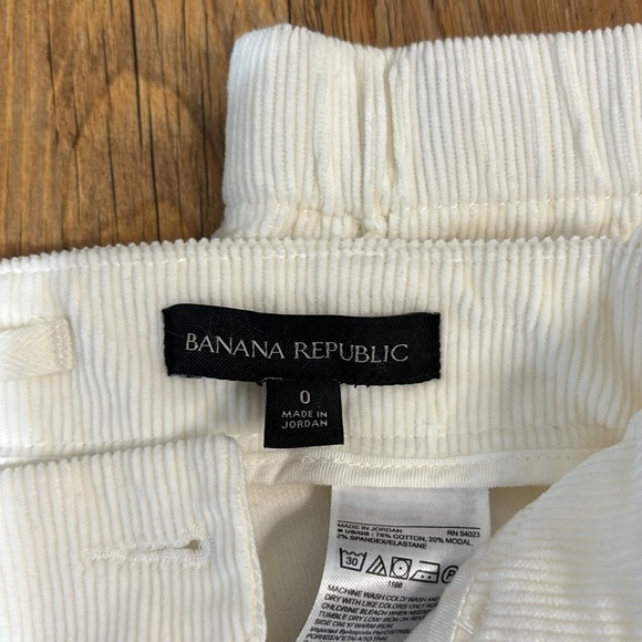 Banana Republic Cream/ White Corduroy Slim Joggers - Picture 3 of 5